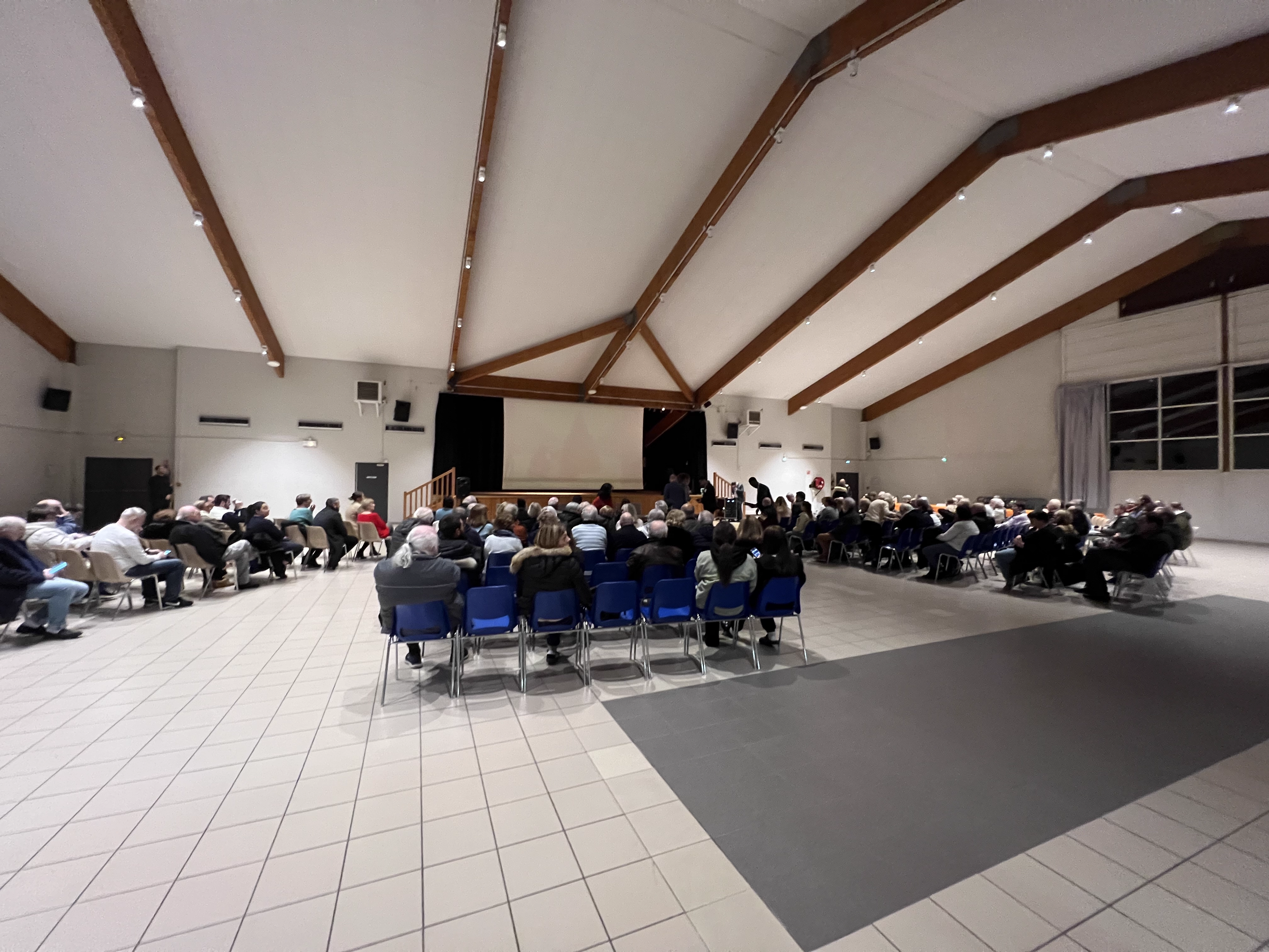 Réunion publique à la salle des fêtes